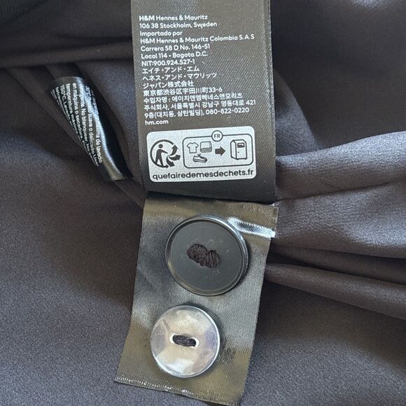 NWT H&M Women’s Black Single Button Long Blazer Size Small - Picture 9 of 9